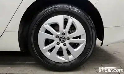 Toyota Prius 2017 1.8 гидро в Москве № 1766895, миниатюра 7