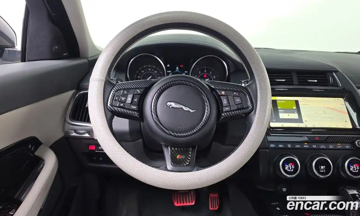 Jaguar E-Pace 2018 2.0 гидро в Москве № 1770332, фото 19