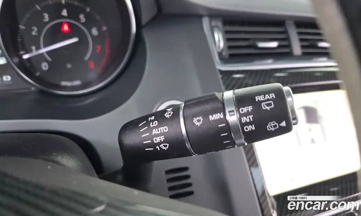 Jaguar E-Pace 2018 2.0 гидро в Москве № 1770332, фото 27