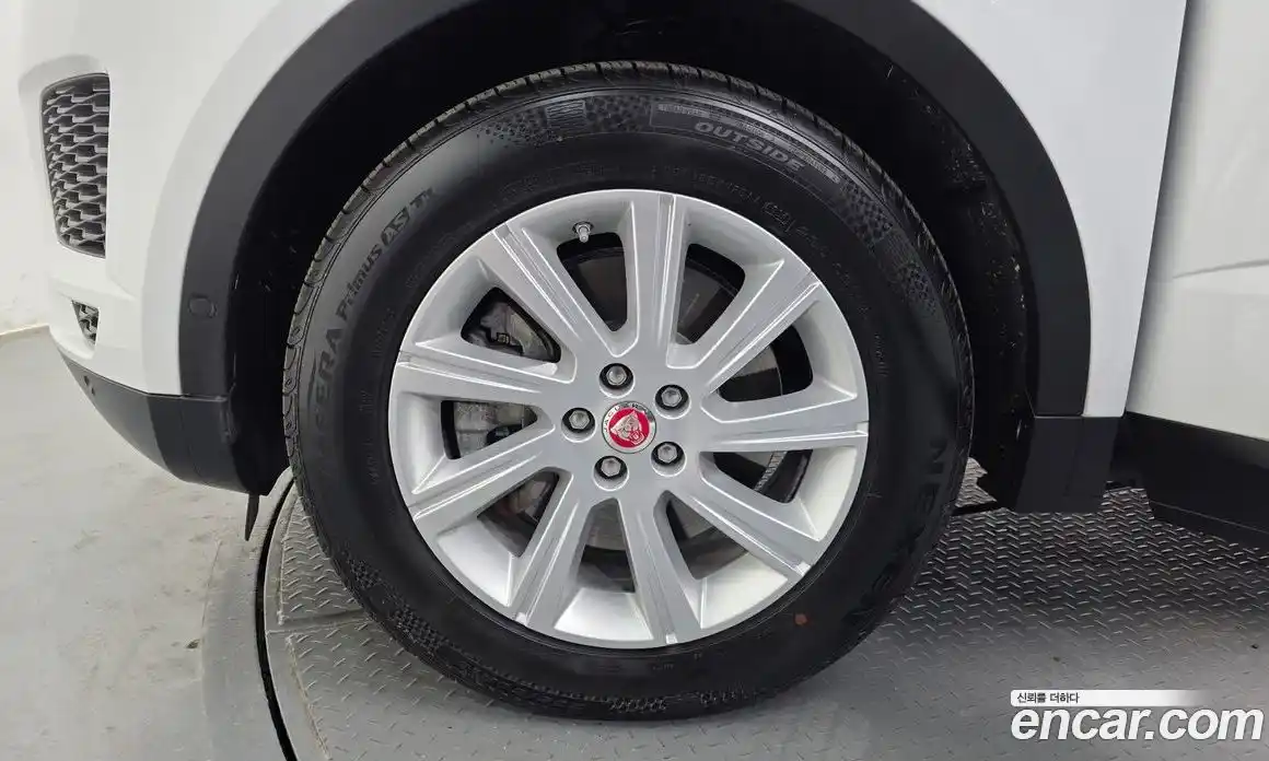 Jaguar E-Pace 2018 2.0 гидро в Москве № 1770332, фото 5