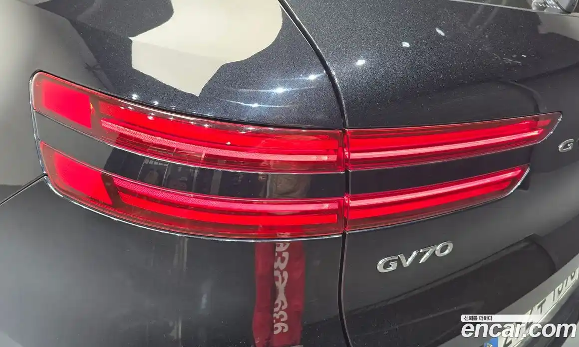 Genesis GV70 2021 2.5 гидро в Москве № 1832440, фото 9