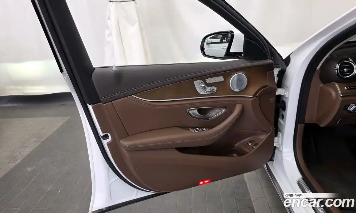 Mercedes-Benz E-Class 2019 2.0 гидро в Москве № 1834267, фото 14