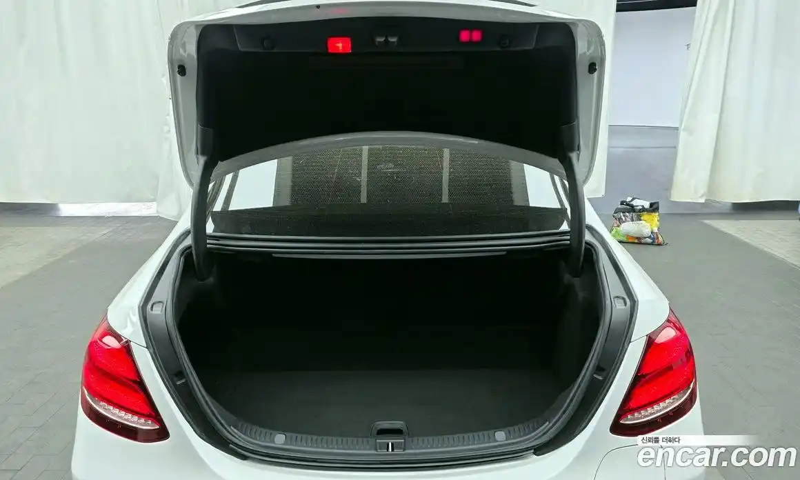 Mercedes-Benz E-Class 2019 2.0 гидро в Москве № 1834267, фото 26