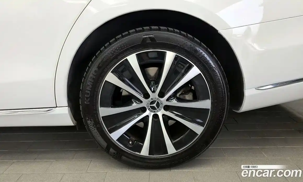 Mercedes-Benz E-Class 2019 2.0 гидро в Москве № 1834267, фото 7