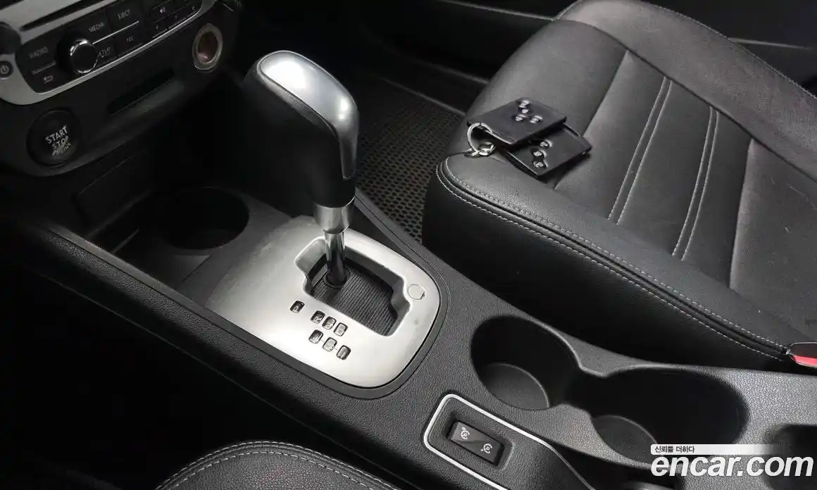 Renault SM3 2014 1.6 гидро в Москве № 1834548, фото 12
