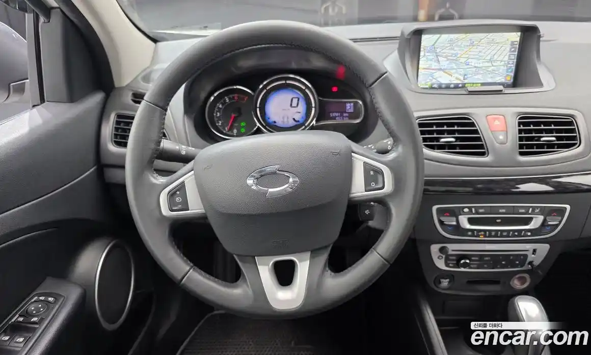 Renault SM3 2014 1.6 гидро в Москве № 1834548, фото 19