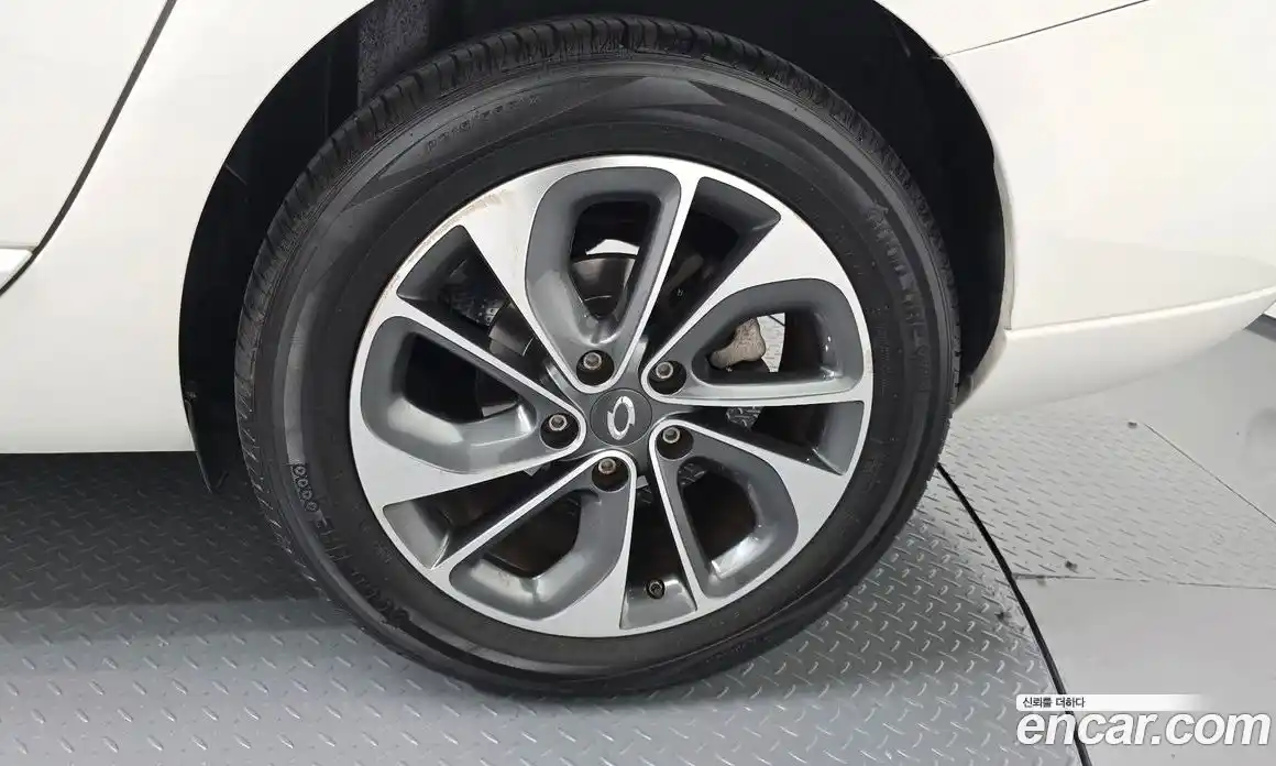 Renault SM3 2014 1.6 гидро в Москве № 1834548, фото 7