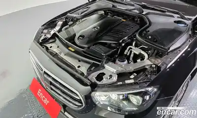 Mercedes-Benz E-Class 2022 3.0 гидро в Москве № 1834821, миниатюра 6