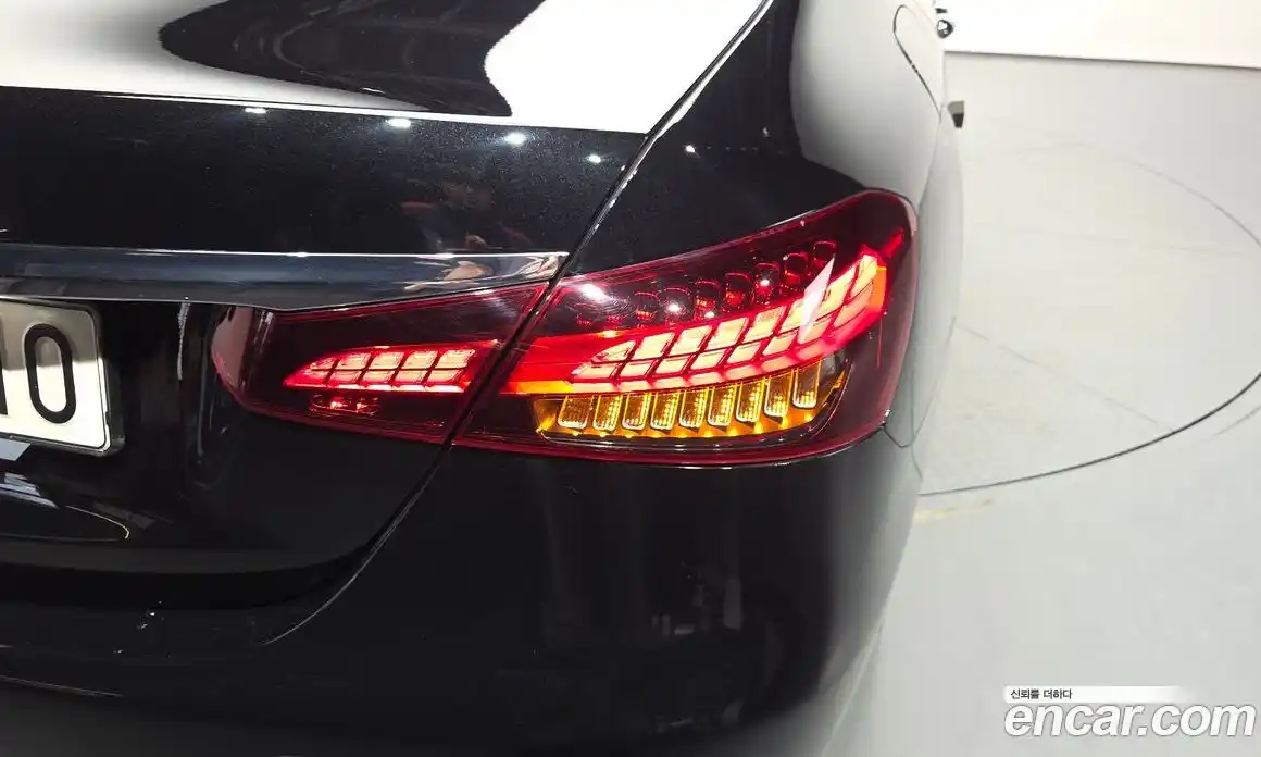 Mercedes-Benz E-Class 2021 2.0 гидро в Москве № 1835927, фото 9