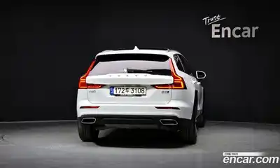 Volvo V60 2021 2.0 гидро в Москве № 1836864, миниатюра 4