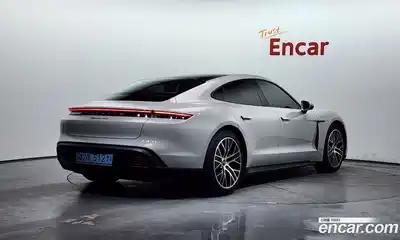 Porsche Taycan 2021 0.1 гидро в Москве № 1837144, миниатюра 2
