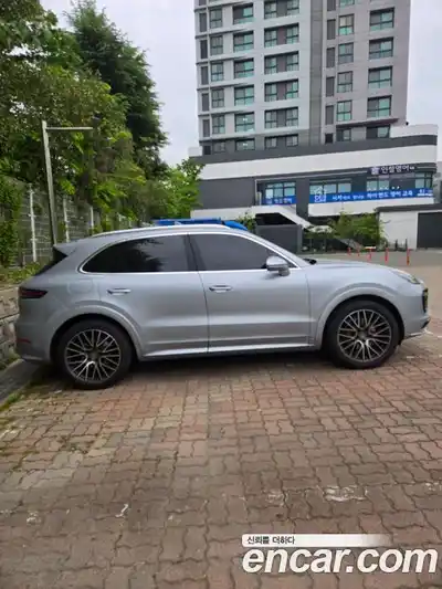 Porsche Cayenne 2022 3.0 гидро в Москве № 1837231, миниатюра 3