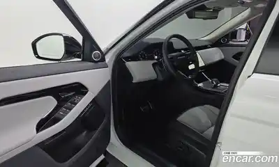Land Rover Range-Rover Evoque 2025 2.0 гидро в Москве № 1837289, миниатюра 11