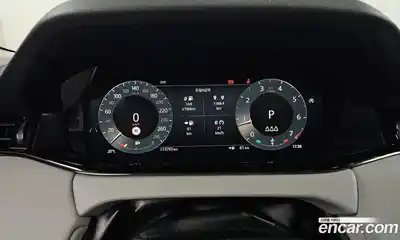 Land Rover Range-Rover Evoque 2025 2.0 гидро в Москве № 1837292, миниатюра 11
