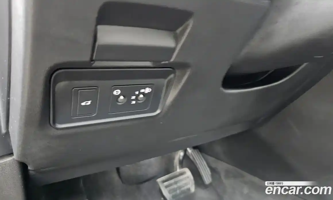 Land Rover Range-Rover Evoque 2025 2.0 гидро в Москве № 1837292, фото 27