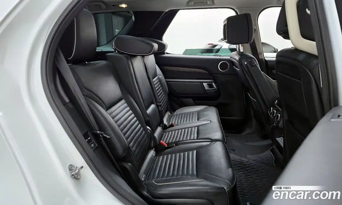 Land Rover Discovery 2018 3.0 гидро в Москве № 1837408, фото 11
