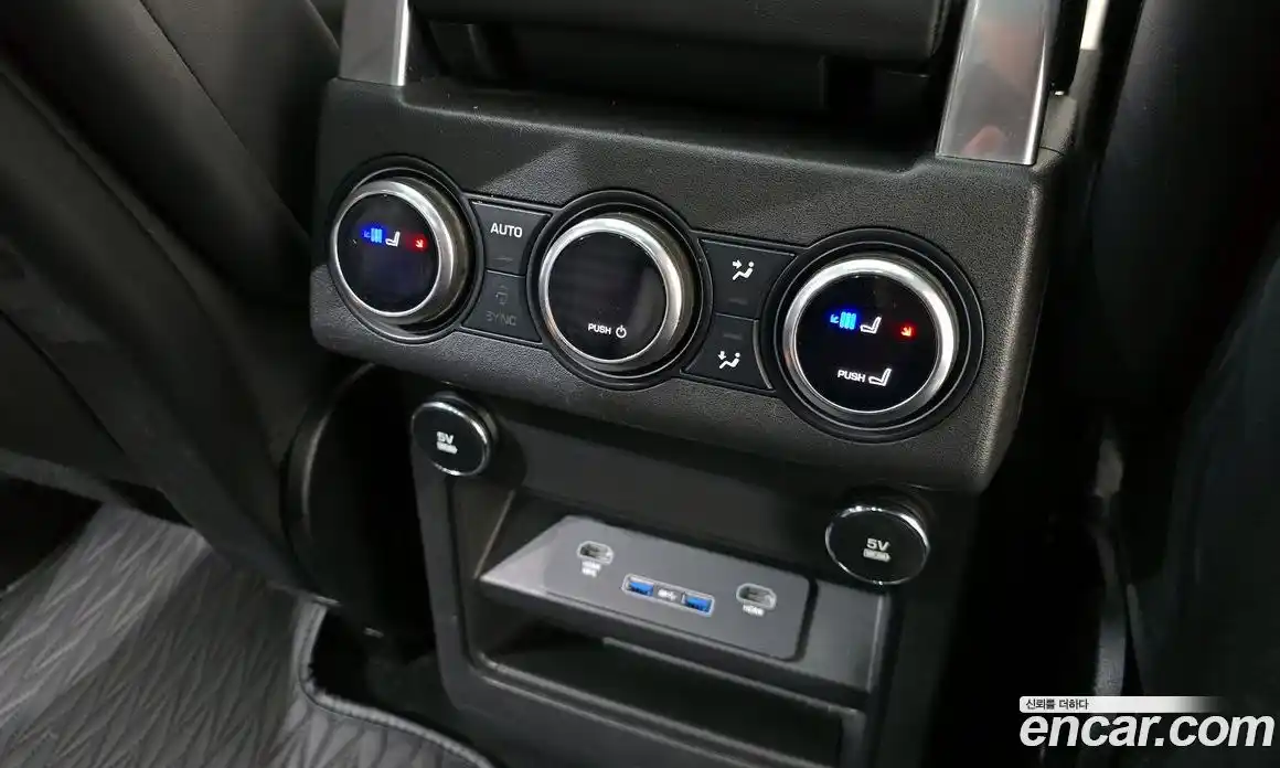 Land Rover Discovery 2018 3.0 гидро в Москве № 1837408, фото 16