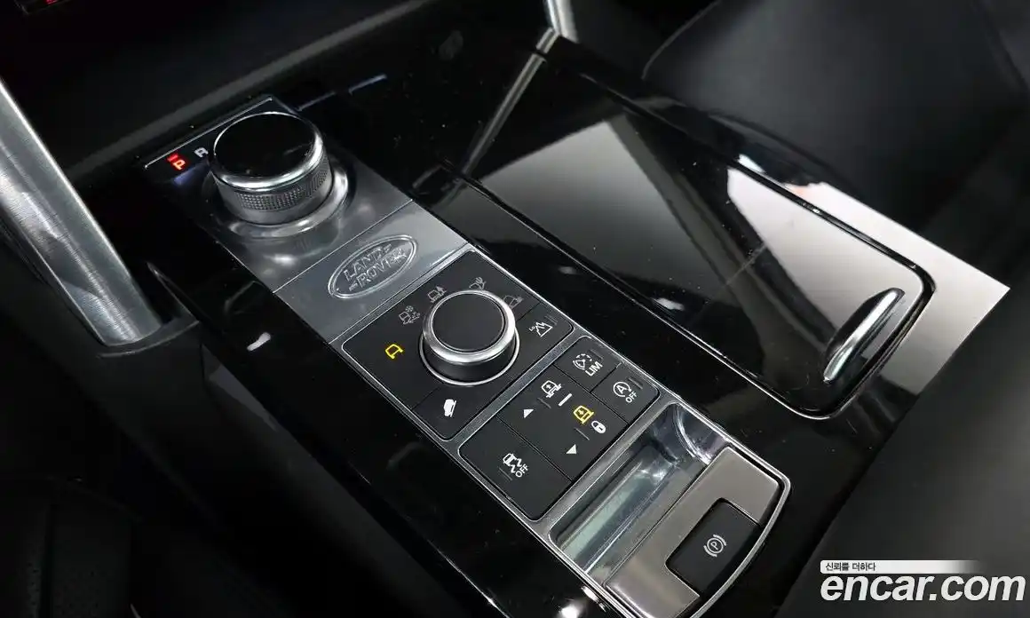 Land Rover Discovery 2018 3.0 гидро в Москве № 1837408, фото 9