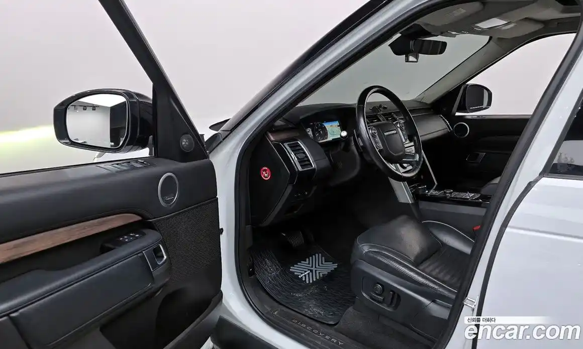 Land Rover Discovery 2018 3.0 гидро в Москве № 1837408, фото 10
