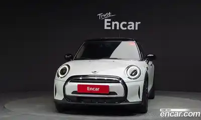 Mini Cooper 2023 1.5 гидро в Москве № 1837515, миниатюра 3