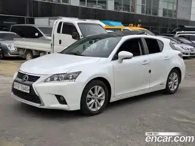 Lexus CT200h, 2015