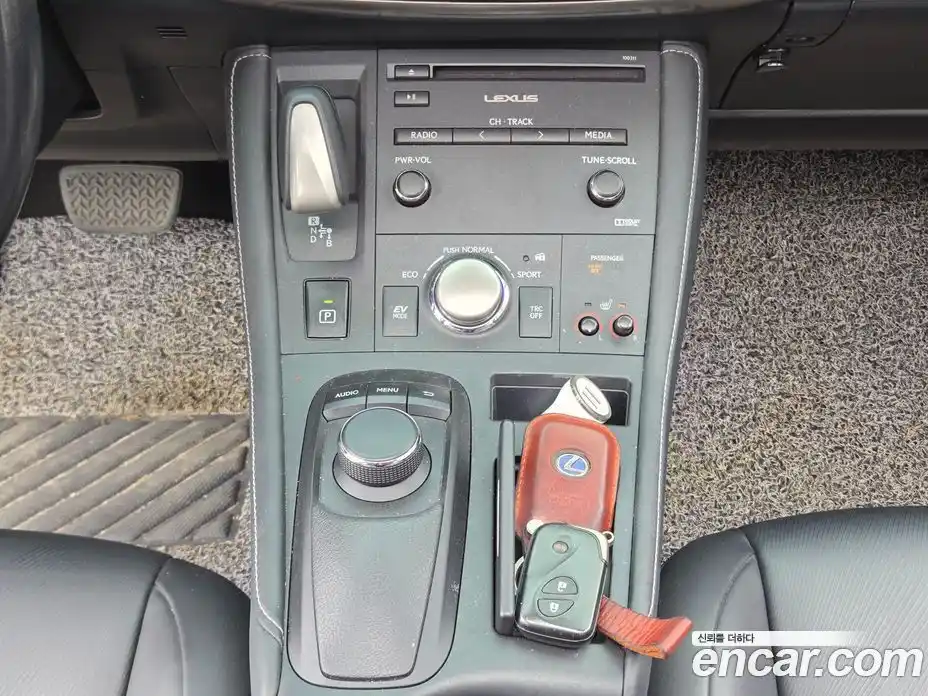 Lexus CT200h 2015 1.8 гидро в Москве № 1838010, фото 13