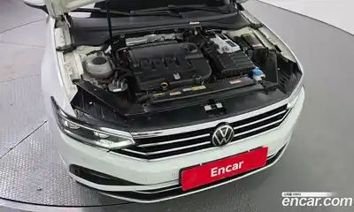 Volkswagen Passat 2021 2.0 гидро в Москве № 1838165, миниатюра 6