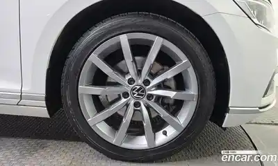 Volkswagen Passat 2021 2.0 гидро в Москве № 1838165, миниатюра 7