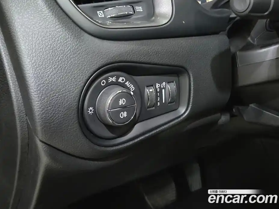 Jeep Renegade 2023 1.3 гидро в Москве № 1838445, фото 14