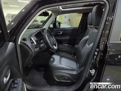 Jeep Renegade 2023 1.3 гидро в Москве № 1838445, миниатюра 6