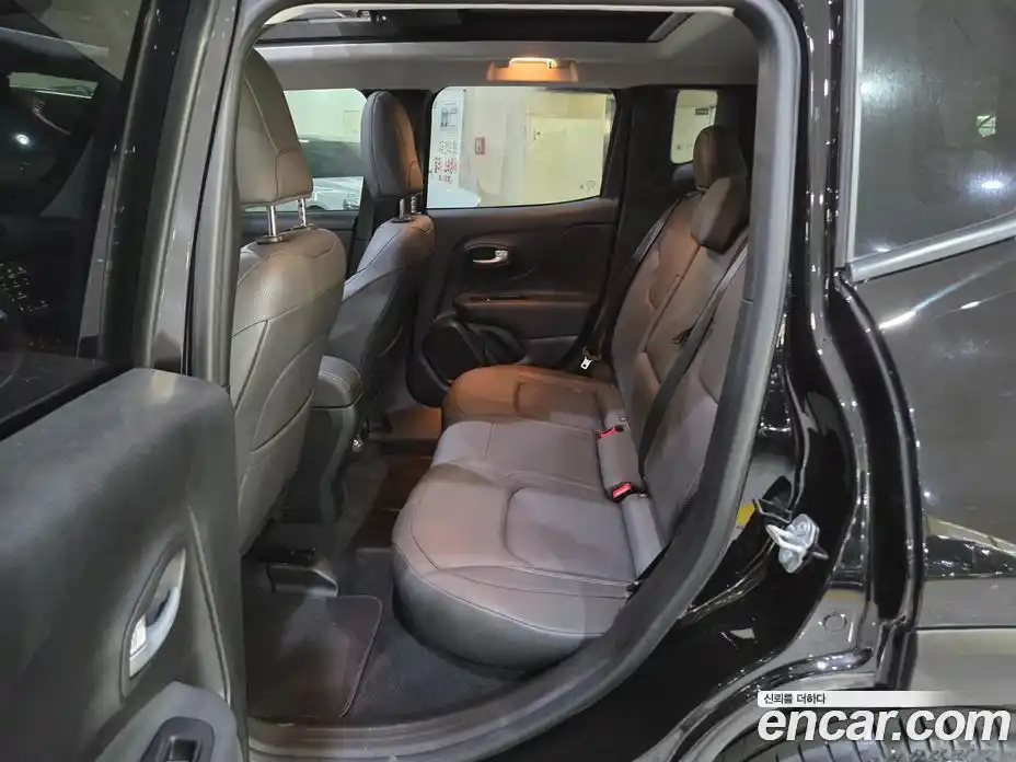 Jeep Renegade 2023 1.3 гидро в Москве № 1838445, фото 7