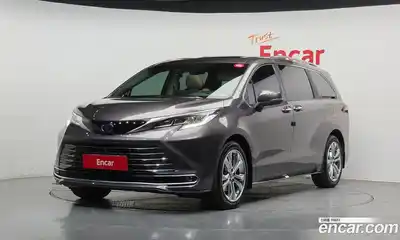 Toyota Sienna, 2023
