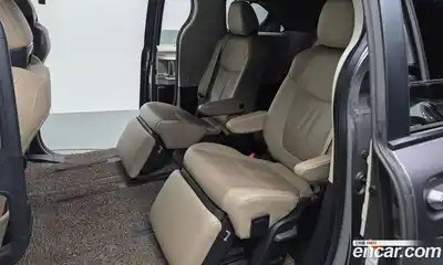 Toyota Sienna 2023 2.5 гидро в Москве № 1838495, миниатюра 12