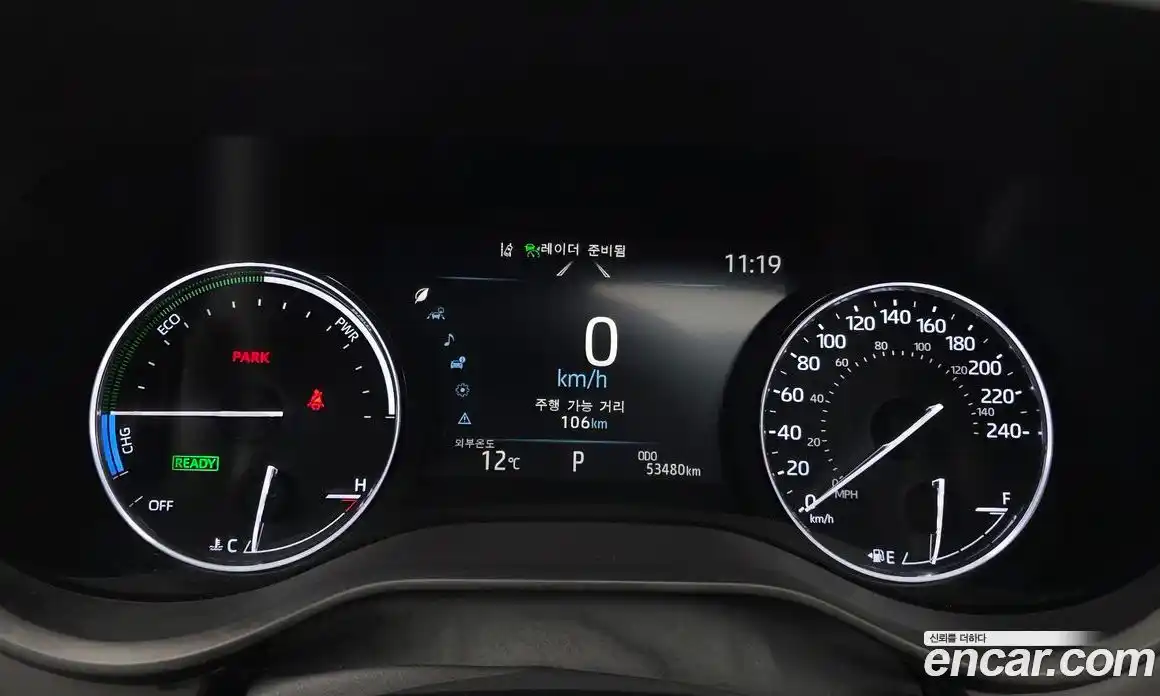 Toyota Sienna 2023 2.5 гидро в Москве № 1838495, фото 8