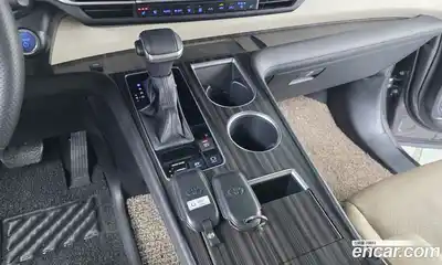 Toyota Sienna 2023 2.5 гидро в Москве № 1838495, миниатюра 9