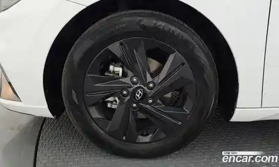 Hyundai Avante 2022 1.6 гидро в Москве № 46951, миниатюра 5