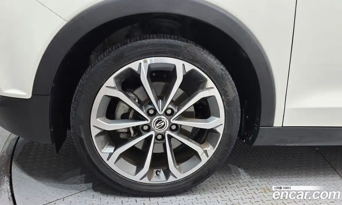 SsangYong TIBOLI 2017 1.6 гидро в Москве № 1278389, фото 5