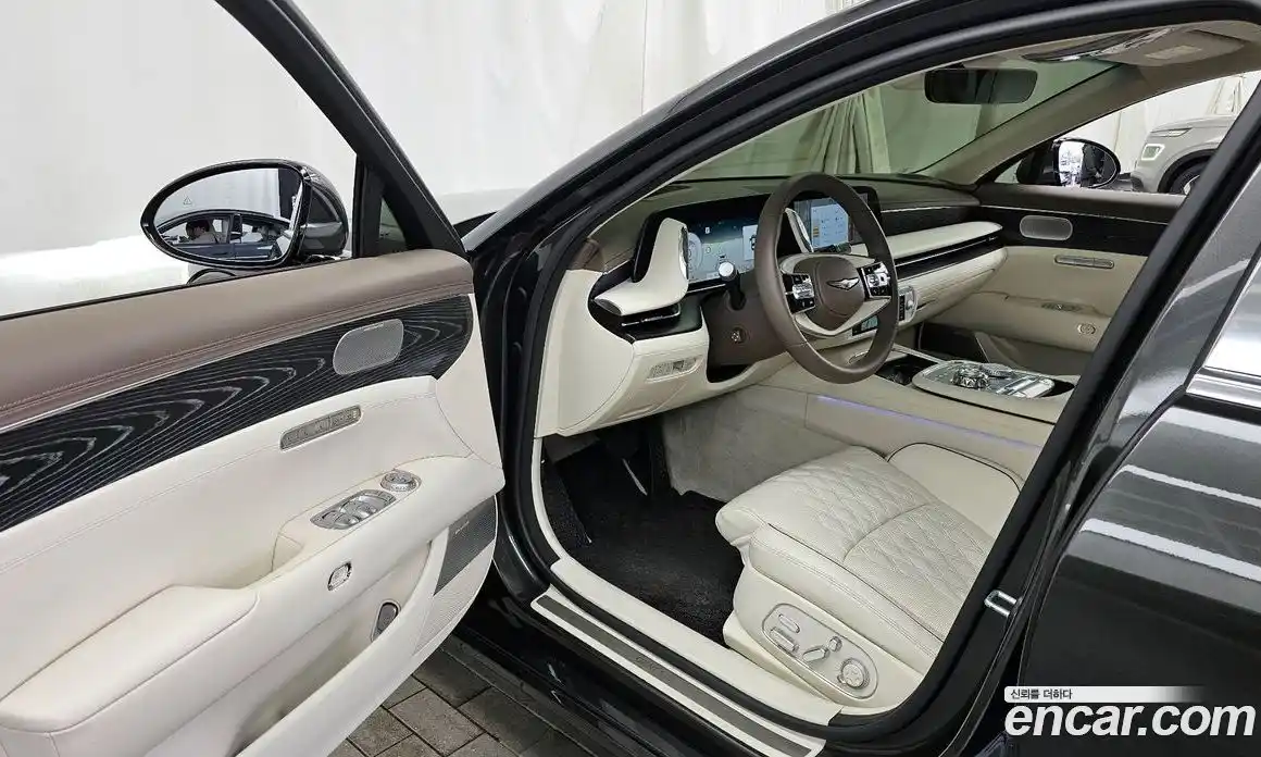 Genesis G90 2024 3.5 гидро в Москве, фото 13