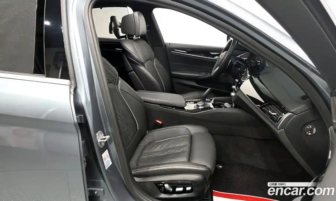 BMW 5-Series 2020 2.0 гидро в Москве, фото 16