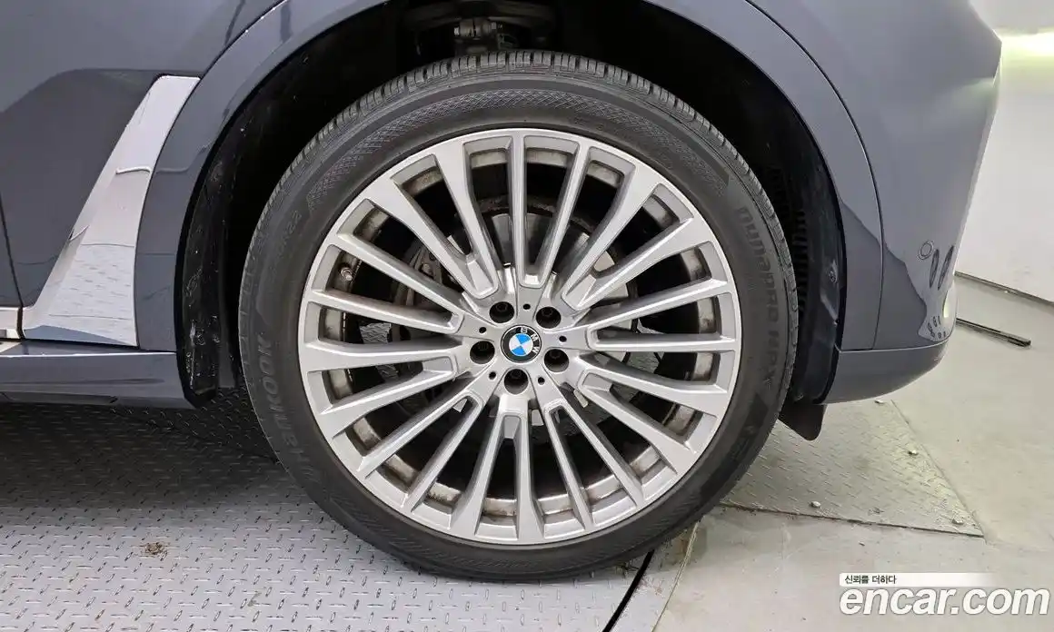 BMW X7 2020 3.0 гидро в Москве № 1321861, фото 7