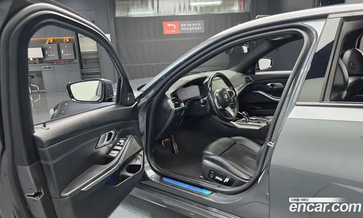 BMW 3-Series 2021 2.0 гидро, фото 12