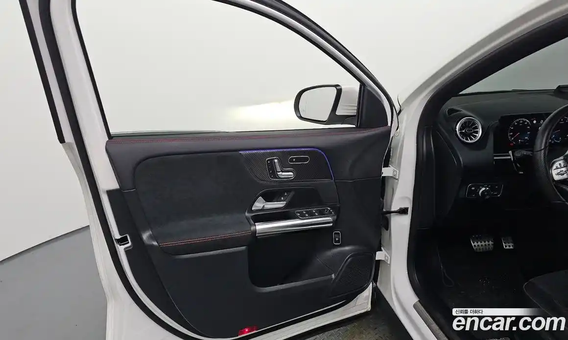 Mercedes-Benz GLA-Class 2022 2.0 гидро в Москве № 1347702, фото 14