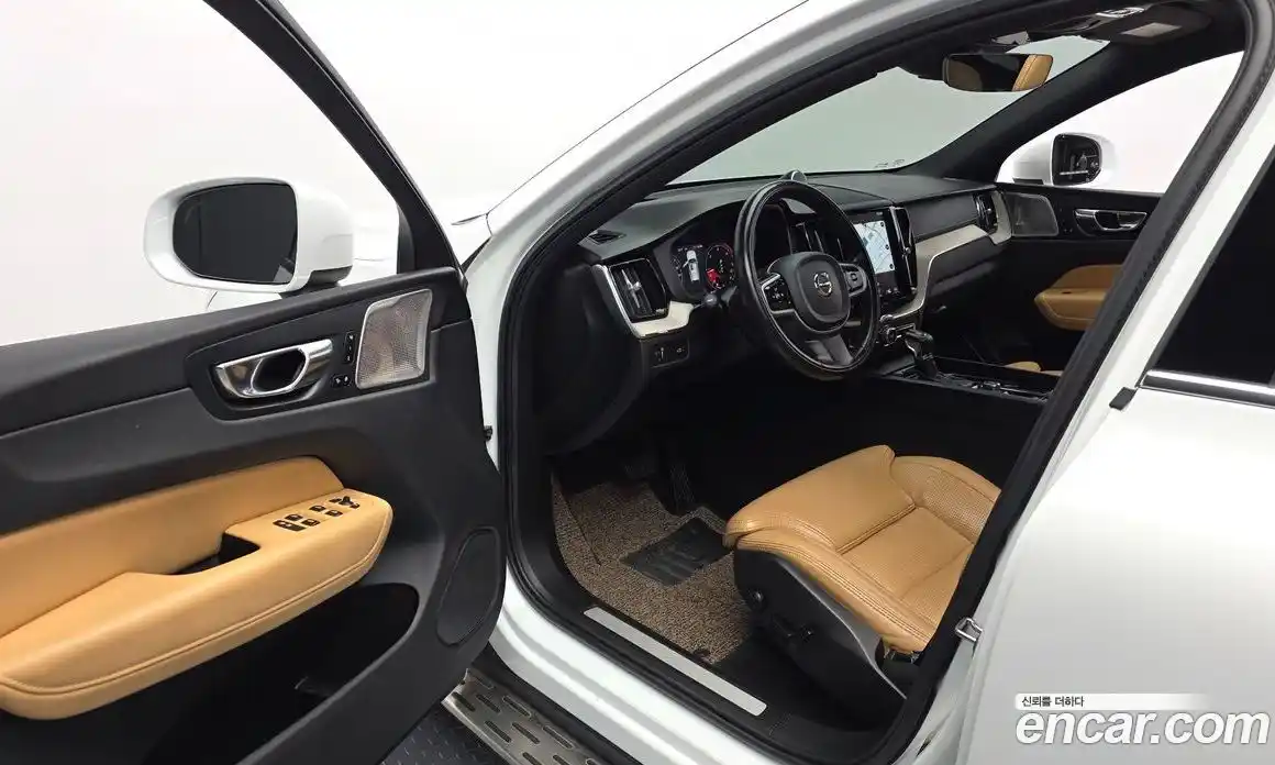 Volvo XC60 2020 2.0 гидро в Москве № 1348797, фото 13