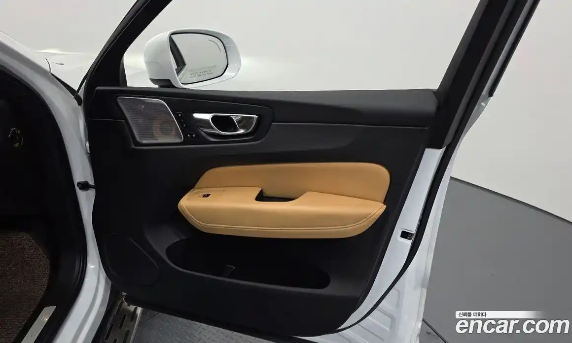 Volvo XC60 2020 2.0 гидро в Москве № 1348797, фото 14