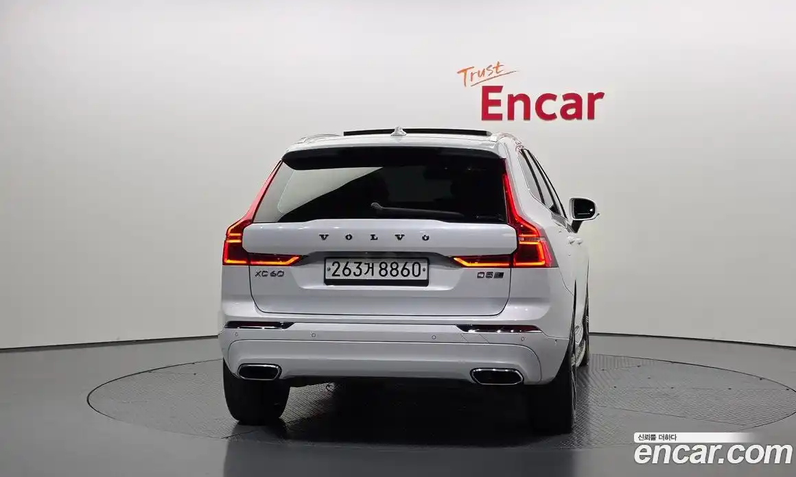Volvo XC60 2020 2.0 гидро в Москве № 1348797, фото 4