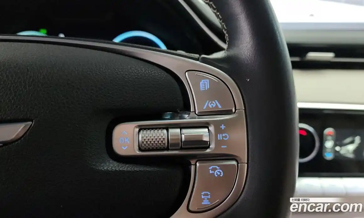 Genesis GV70 2023 2.5 гидро, фото 21