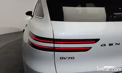 Genesis GV70 2023 2.5 гидро, миниатюра 9
