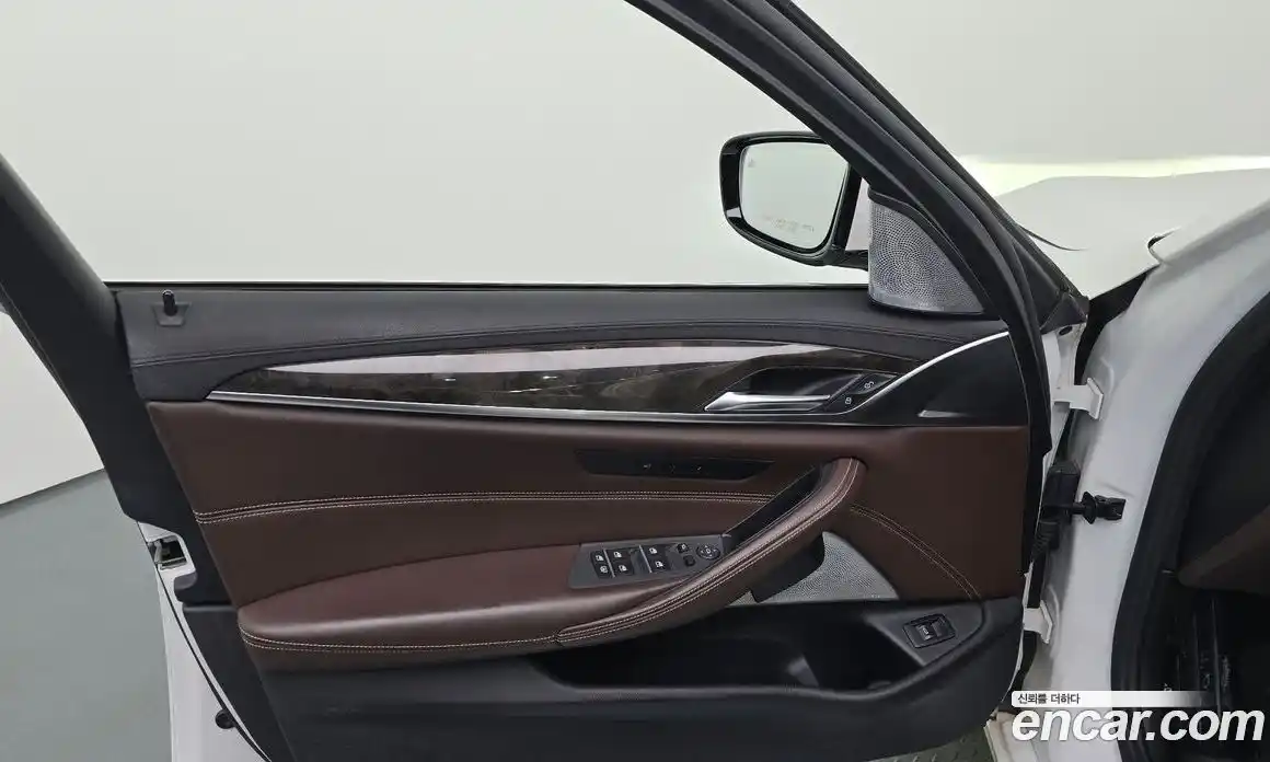 BMW 5-Series 2018 3.0 гидро в Москве № 1401413, фото 14