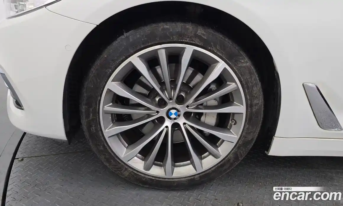 BMW 5-Series 2018 3.0 гидро в Москве № 1401413, фото 5
