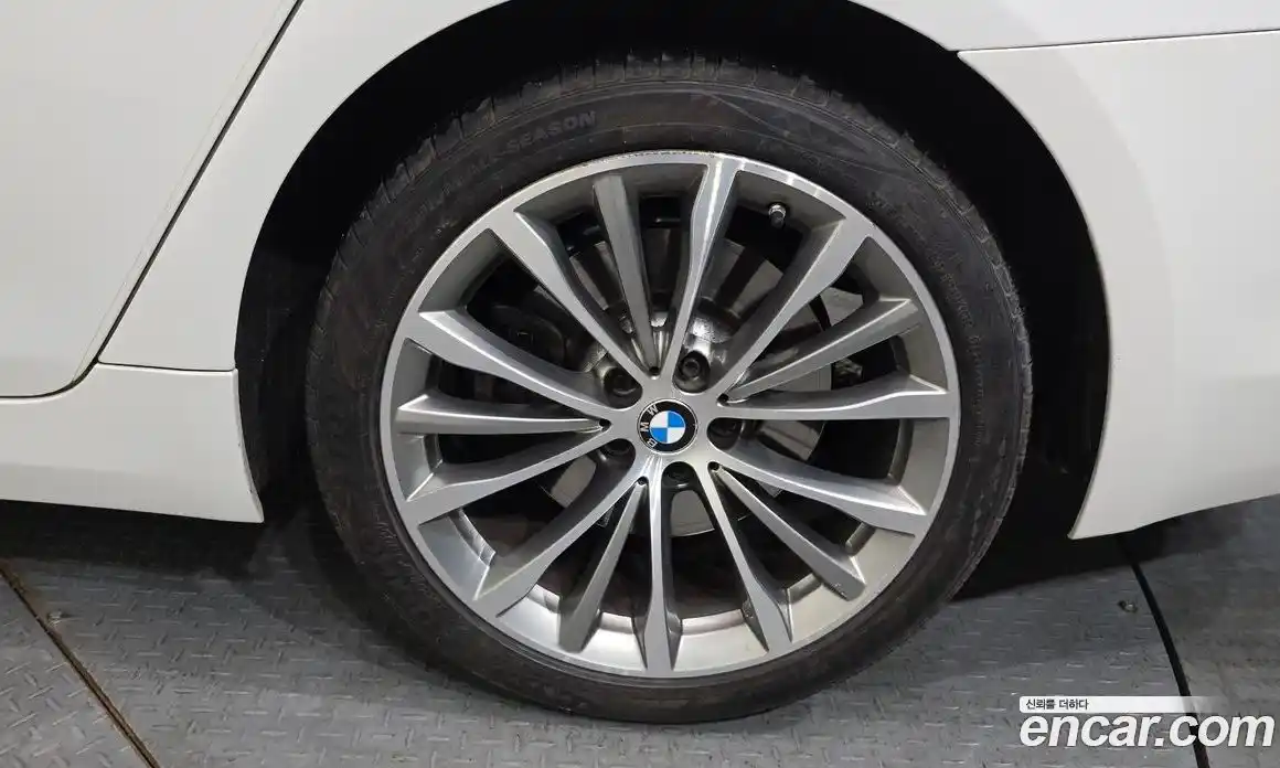 BMW 5-Series 2018 3.0 гидро в Москве № 1401413, фото 7